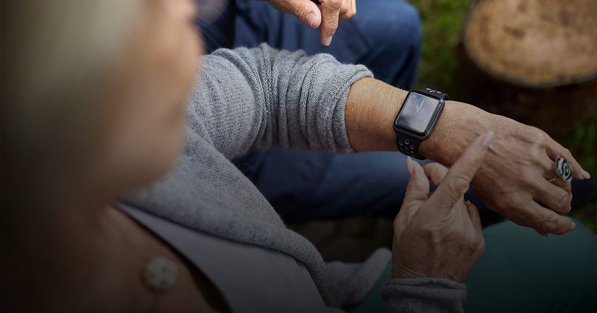 الساعات الذكية تتنبأ بانتكاس الاكتئاب قبل حدوثه بأسابيع