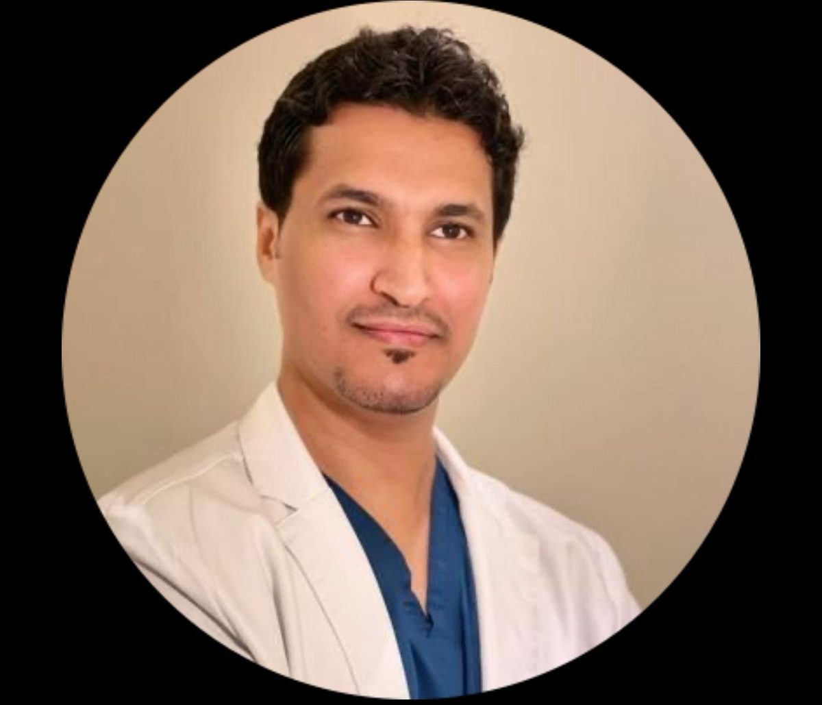 ترقية الدكتور مشاري الزهراني إلى أستاذ مشارك بكلية الطب