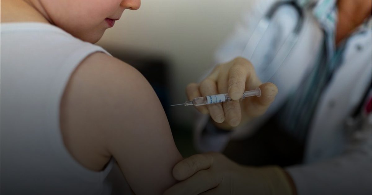 في أمريكا .. وفاة 10 أطفال بسبب لقاحات كوفيد-19