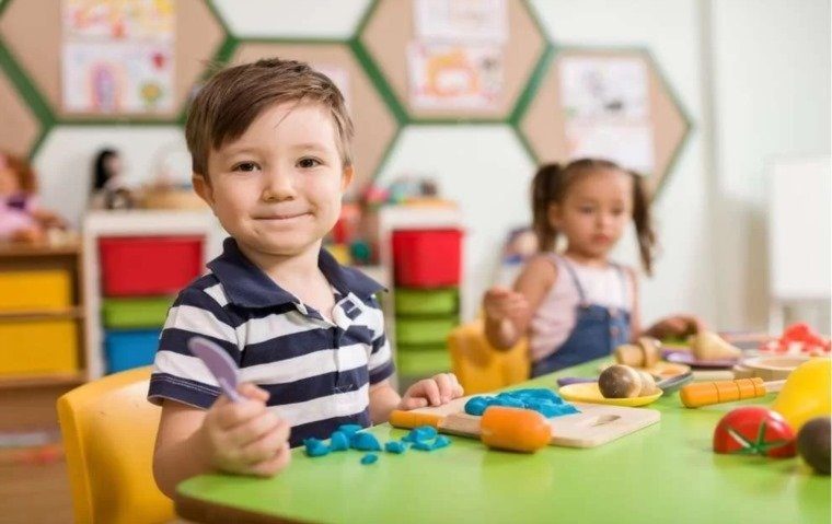 انخفاض وزن الطفل عند الولادة يؤثر على مساره في المدرسة