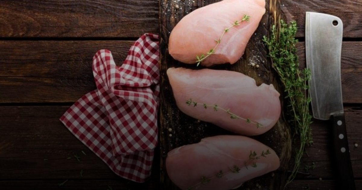 300 جم تكفي .. هل يرتبط الإفراط في تناول الدجاج بمخاطر السرطان؟