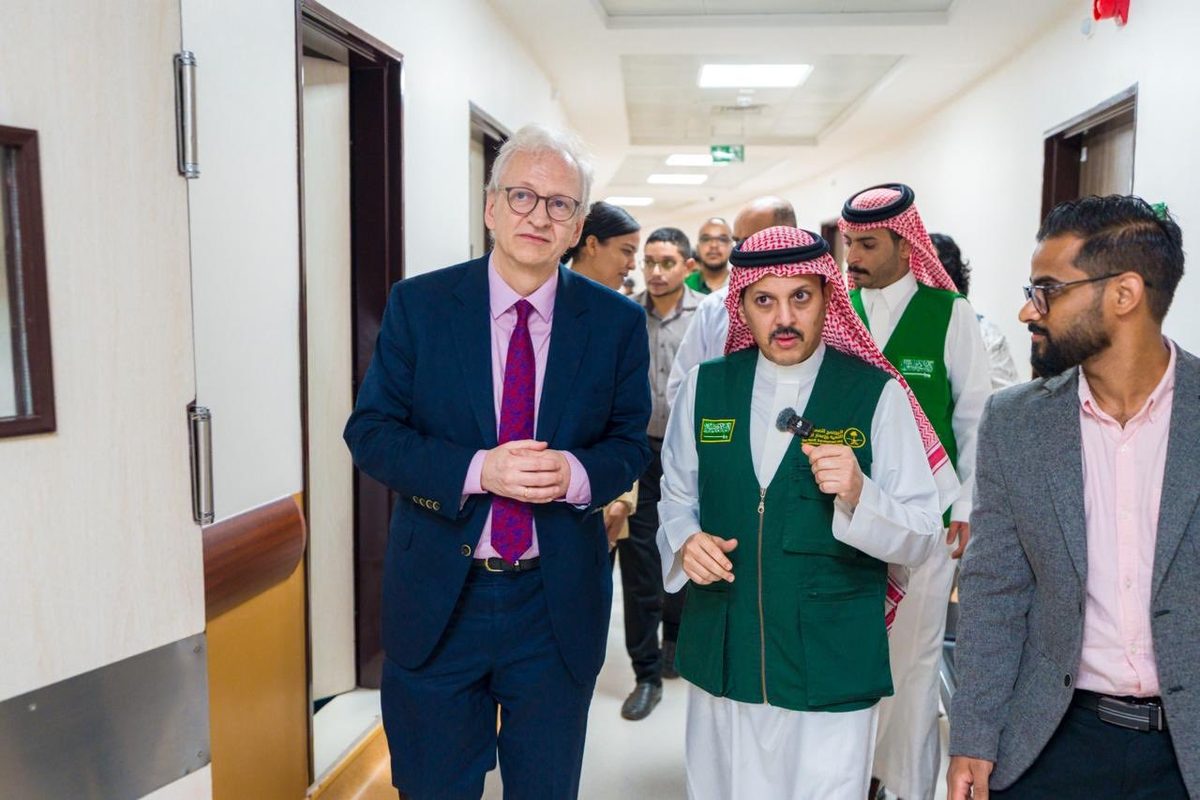 السفير الألماني يزور مستشفى الأمير محمد بن سلمان في عدن