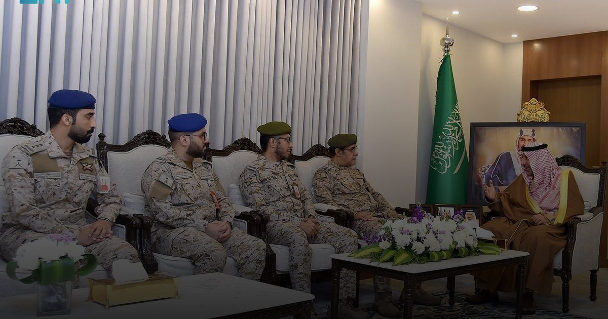 أمير نجران يشيد بالخدمات الصحية العسكرية