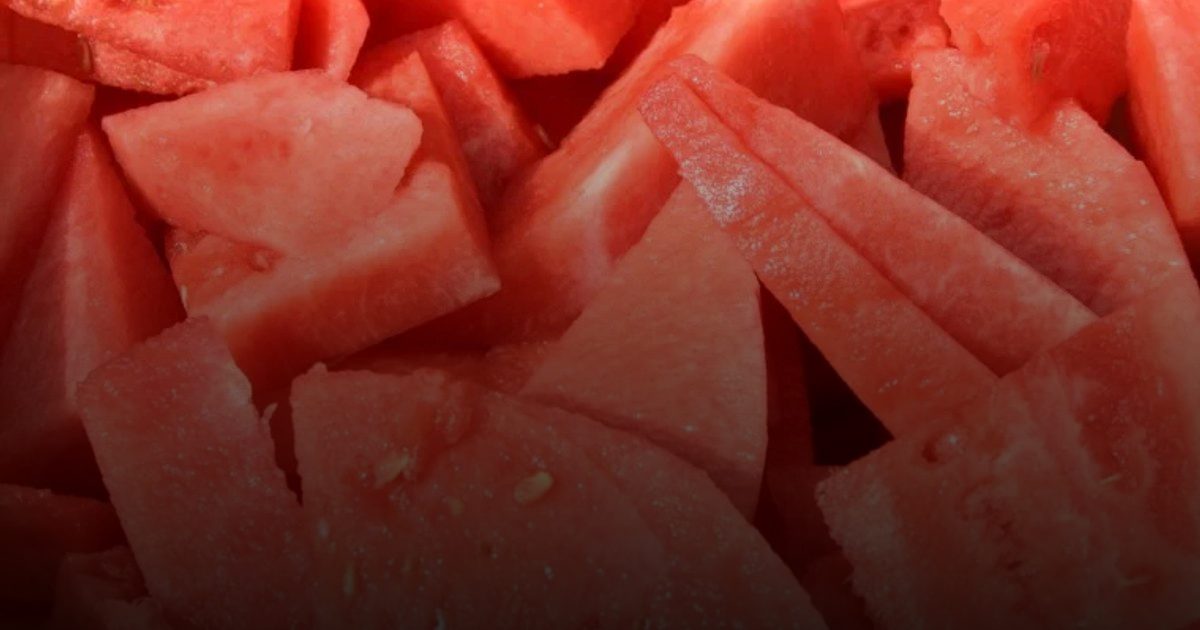 البطيخ فوائد ..ومخاطر صحية منها الصداع النصفي وضغط الدم