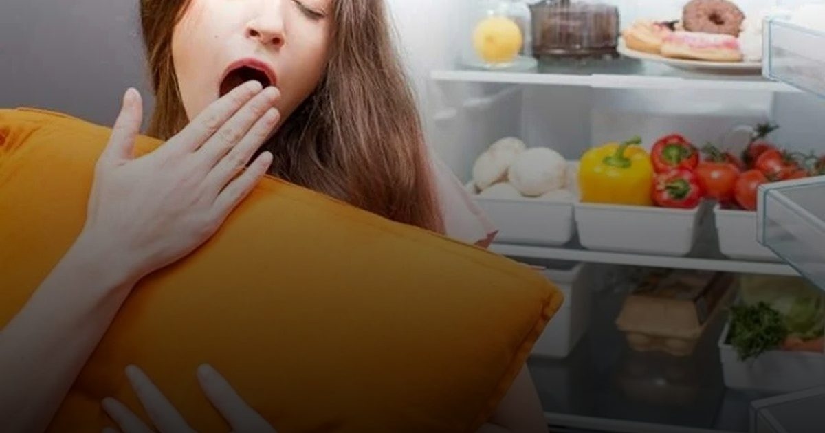 أطعمة يوصي بها الخبراء قبل النوم لتحسين جوته ومحاربة الأرق