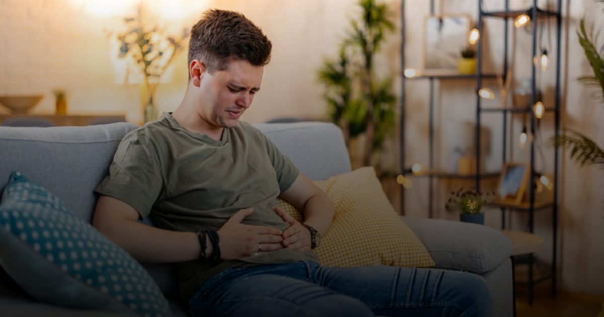 حركة بسيطة تنهي كابوس الانتفاخ بعد الوجبات