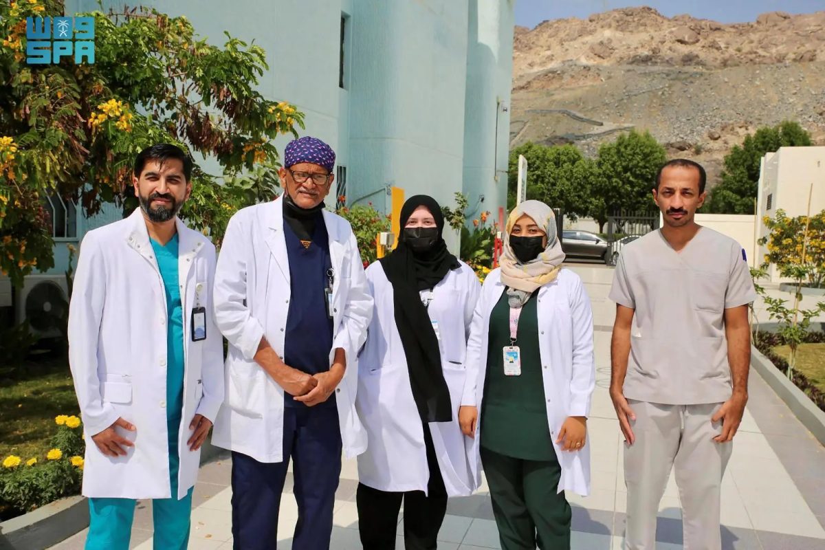 تجمع مكة الصحي يزيل ورمًا يزن 400 جرام من رأس معتمرة