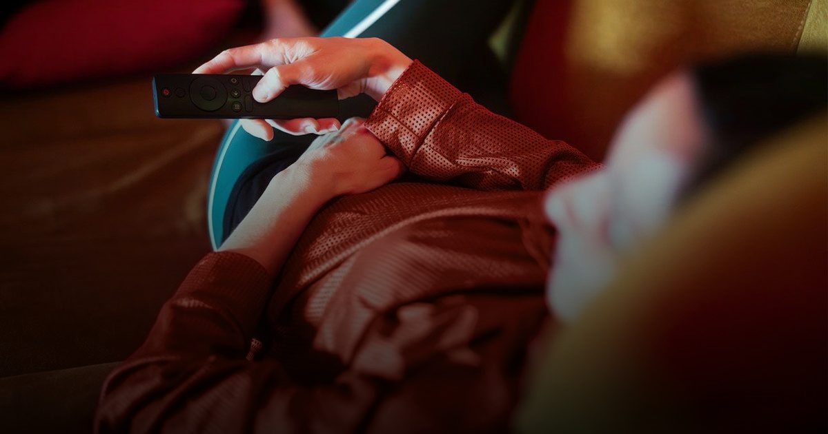 الإفراط في مشاهدة المسلسلات مرتبط بالوحدة