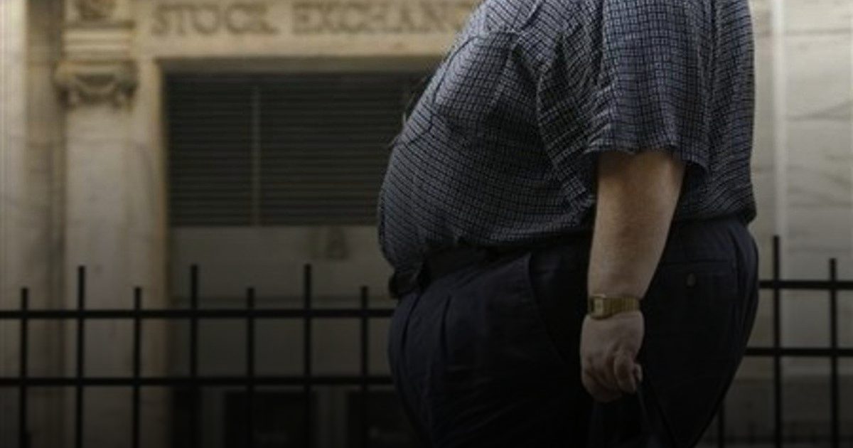 البطن المنتفخ.. علامة حمراء لمشاكل صحية