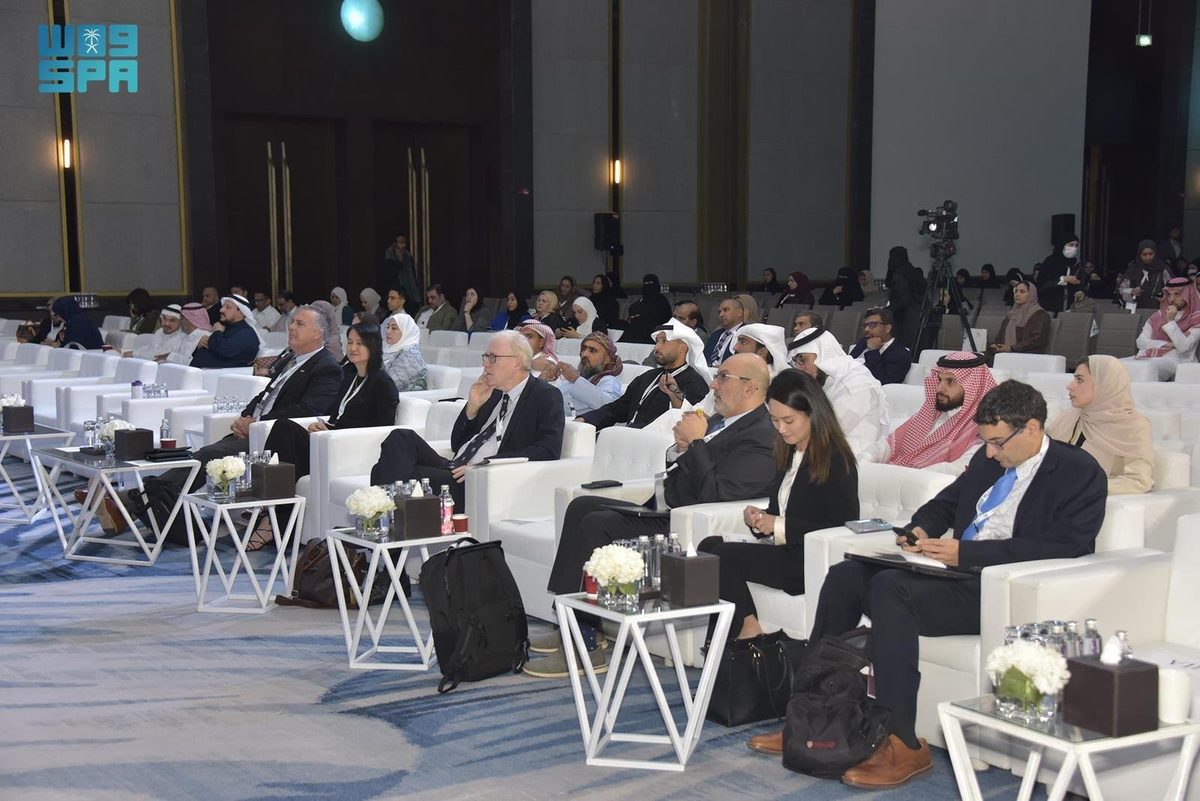 ورش علمية بندوة الأبحاث الانتقالية بجامعة الإمام