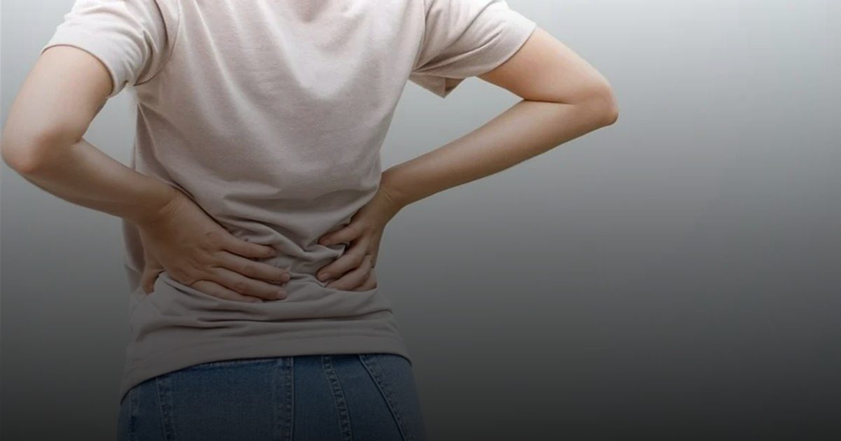 التحرر من قيود الألم: العقل سلاحاً لإنهاء معاناة الظهر