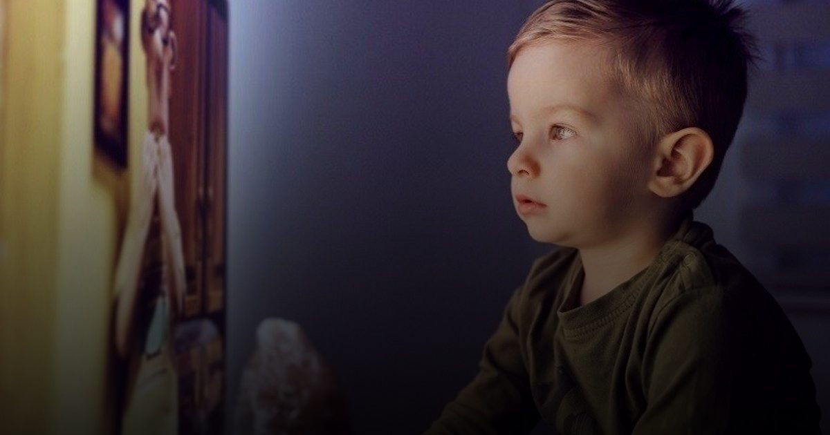 العلماء يحذرون: خيالية الرسوم المتحركة المفرطة تضر بتركيز الأطفال