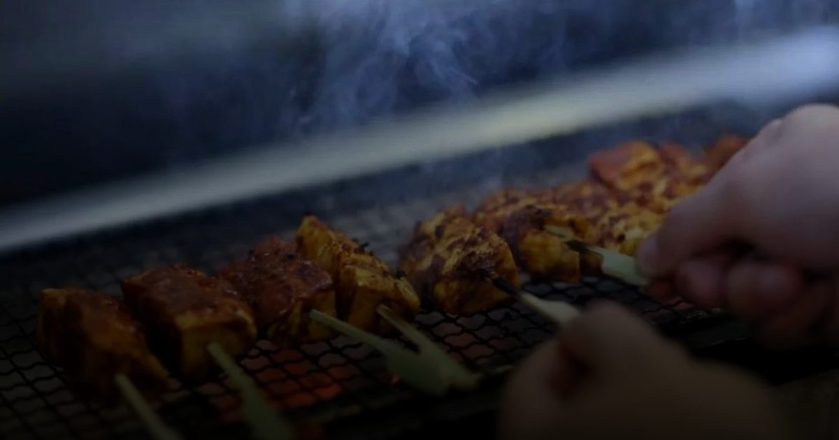 شواء اللحوم على اللهب يزيد خطر السرطان وهذه 5 نصائح لشواء آمن