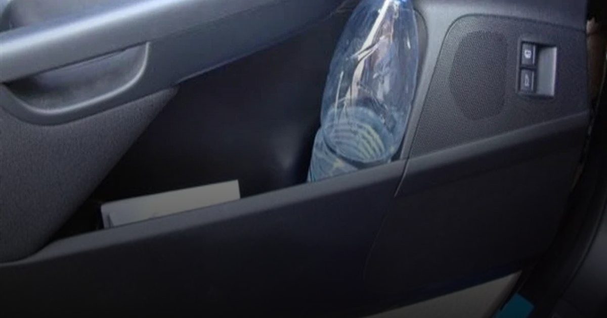 المياه المعبأة داخل السيارة قد تسبب التسمم