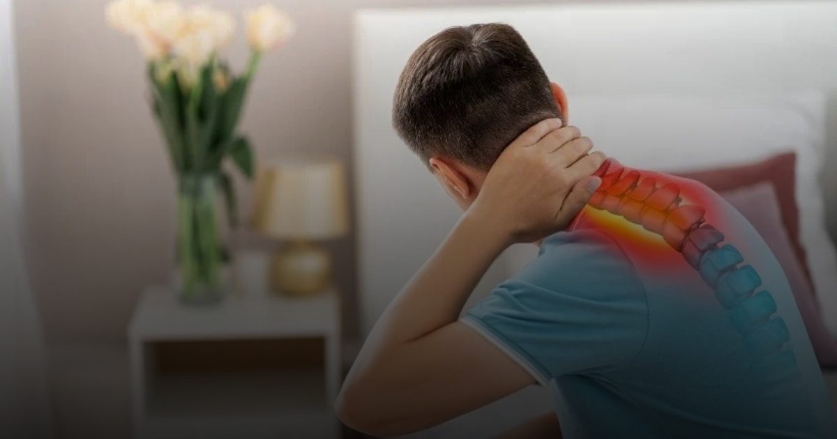 آلام الرقبة المزمنة وتنميل الأصابع: تحذير خطير للصحة