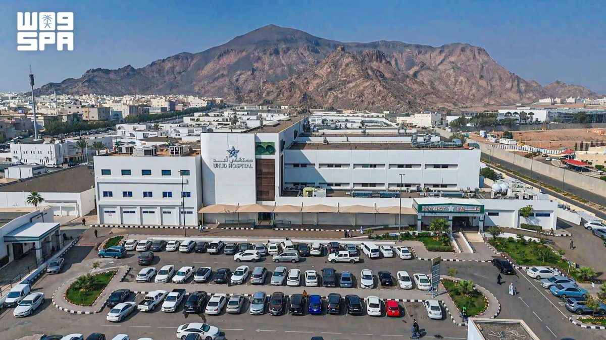 نجاح استئصال ورم بالغدة النكافية لطفل بالمدينة المنورة