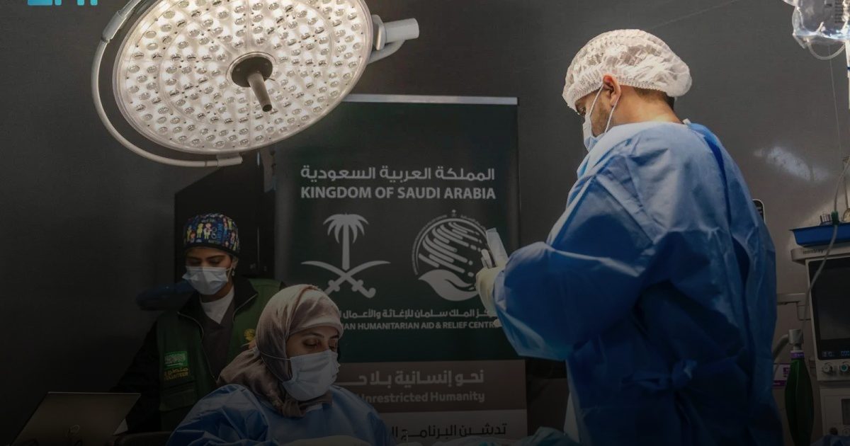 فريق مركز الملك سلمان للإغاثة الطبي يجري  28 عملية لزراعة القوقعة للأطفال في كينيا