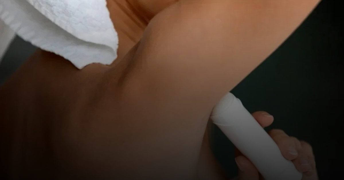 مزيل عرق شهير  يتسبب بإصابات وحروق وفطريات