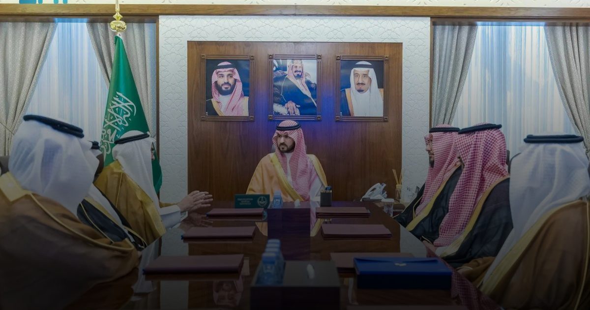 نائب أمير الشرقية يستقبل رئيس وأعضاء جمعية الرحمة الطبية