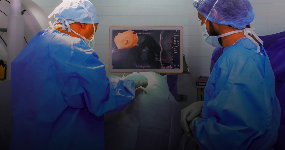 "التخصصي" يجري تخطيط كهربية الدماغ العميق لطفلة دون سن الثانية