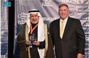 د. الربيعة يتسلّم جائزة القيادة العالمية في الصحة في واشنطن