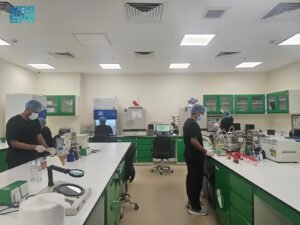 “مختبرات متنقلة لضمان سلامة الغذاء بمكة