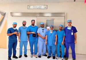 “مجمع الملك عبدالله الطبي” بجدة يُنهي معاناة مريضة من كسر واعوجاج القدم