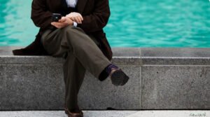 نصيحة خبراء: لا تضع ساقًا فوق الأخرى عند الجلوس