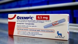 أوزمبيك ومونجارو يزيدان خطر مشاكل الكلى والبنكرياس والجهاز الهضمي