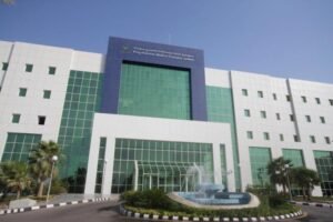 مجمع الملك عبدالله الطبي بجدة ينجح في علاج مريضتين من السلس البولي الإلحاحي المزمن