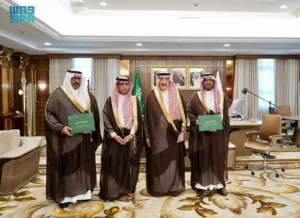 أمير منطقة جازان يشهد مراسم توقيع اتفاقيات صحية لتعزيز التنمية وجودة الحياة