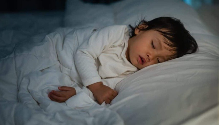 دراسة كندية: مواد كيميائية خطرة تتسلل إلى مراتب الأطفال 