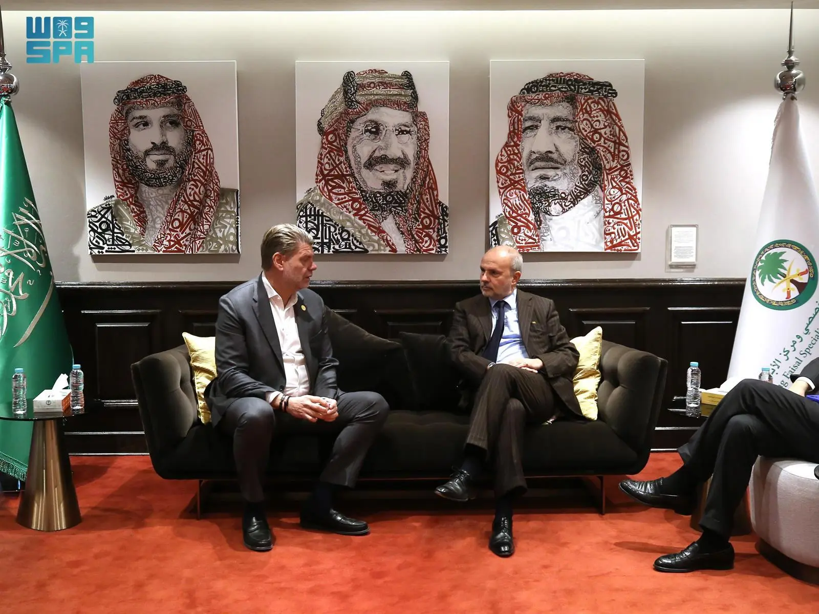 وزير الصحة الإيطالي يزور “التخصصي” ويطّلع على برامج رعاية القلب وزراعة الأعضاء 