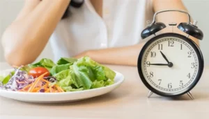 أيهما أفضل لخفض الوزن.. تقييد السعرات أم الكربوهيدرات؟
