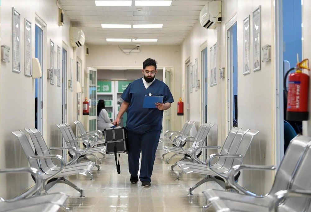 الخدمات الصحية بوزارة الدفاع تدشّن أول مستشفى ميداني متنقل في المشاعر المقدسة
