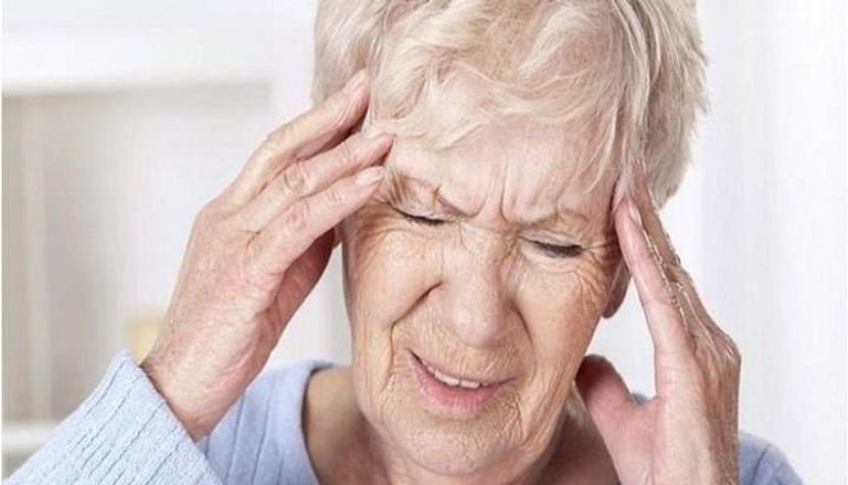 الدمنشيا مرض يؤثر على الوظائف المعرفية للدماغ 