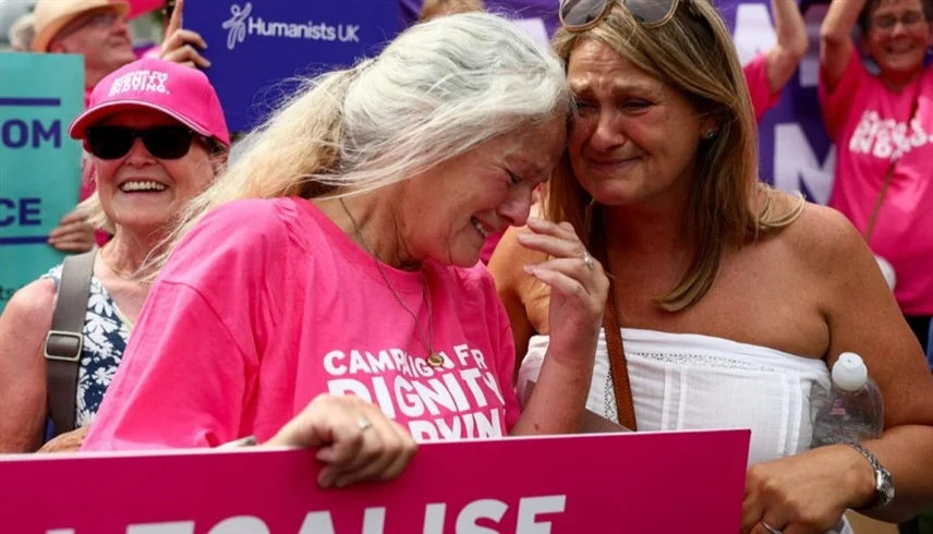 تأييد مشروع قانون يتيح للمرضى الميؤوس من شفائهم إنهاء حياتهم 