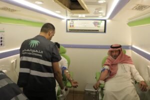 مكتبة منير الملحم تنظم حملة للتبرع بالدم 1 dm2