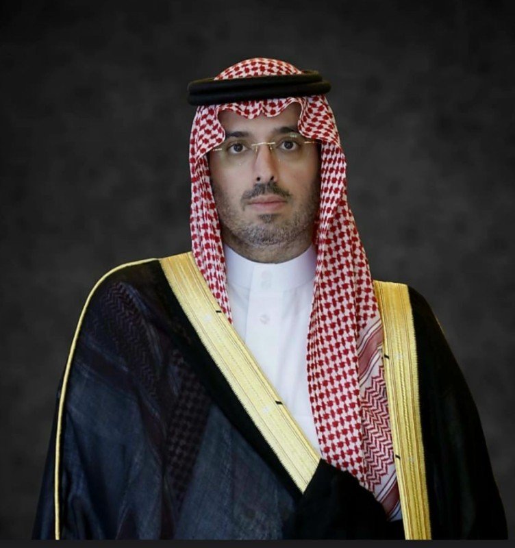 مُحافظ جدة يستقبل مدير فرع هيئة الهلال الأحمر بمكة المكرمة 