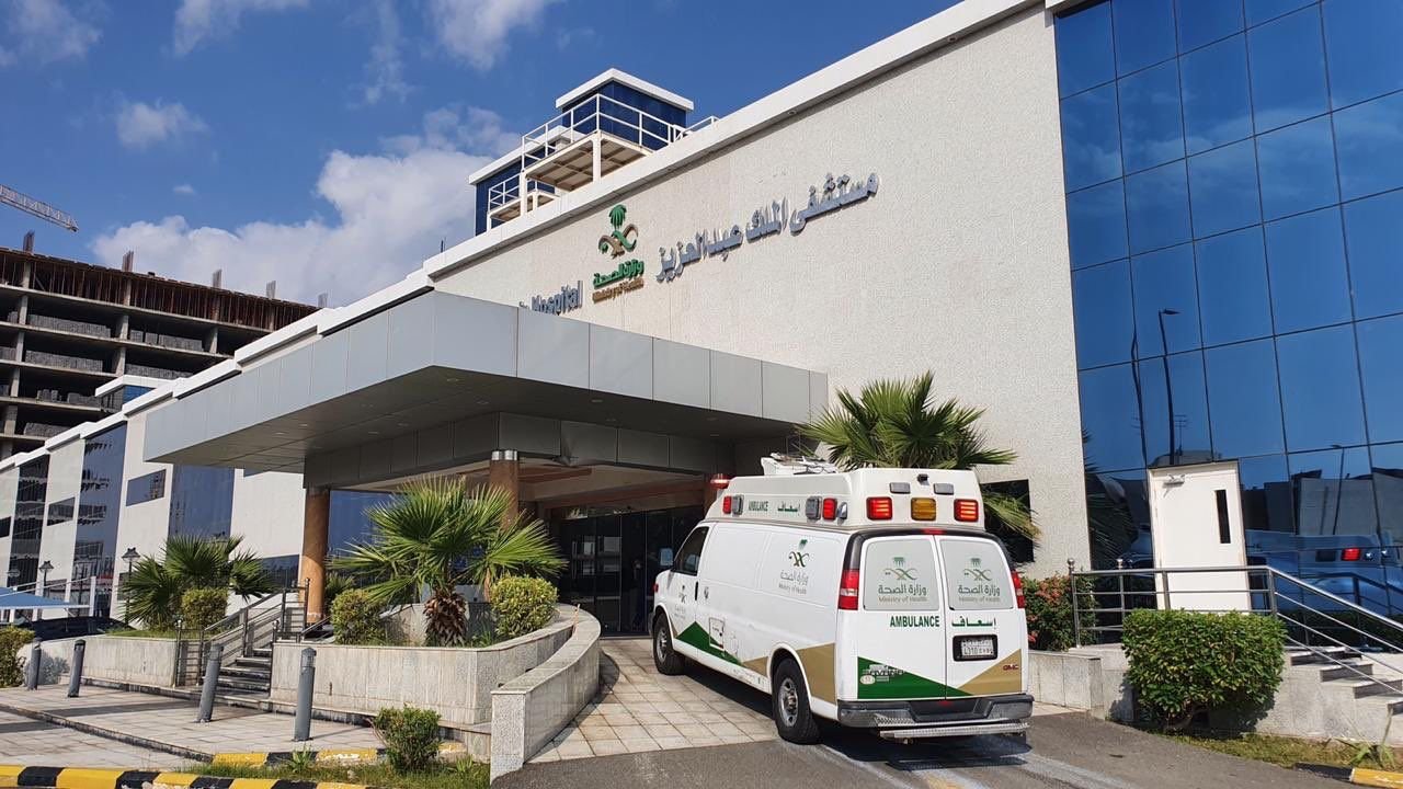 مستشفى الملك عبدالعزيز بمكة المكرمة يزيل حصوات  بالقنوات المرارية لحاج بنغلاديشي 