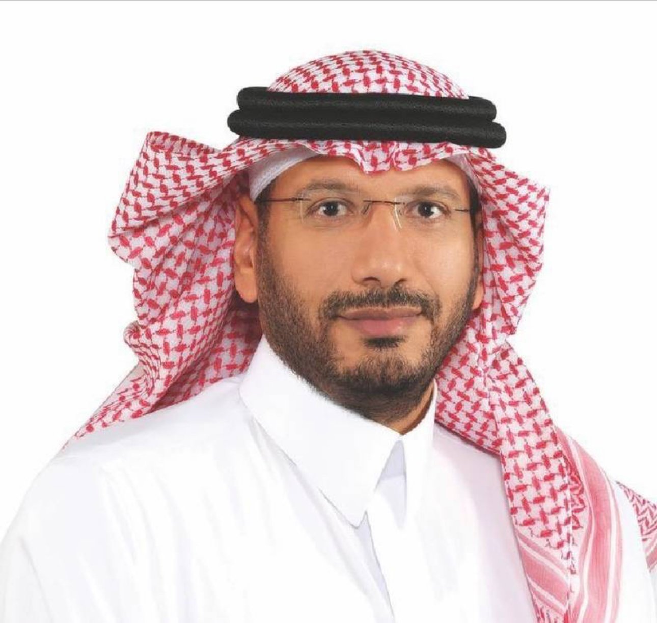 الفياض يترجّل بعد 7 أعوام في التخصصي.. ويواصل مسيرته مستشارًا بالديوان الملكي