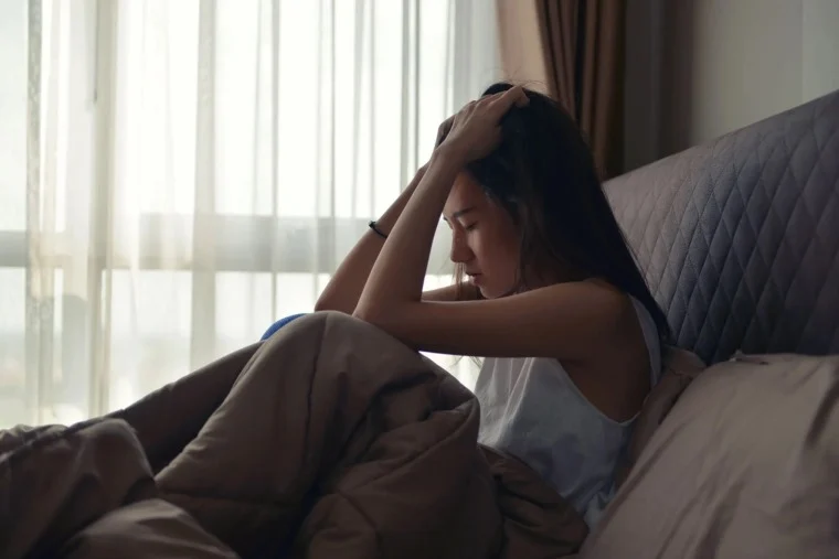 الاكتئاب يسبب أعراضاً تشبه الرحلات الجوية الطويلة 