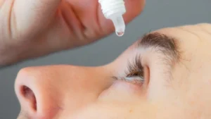 في بريطانيا.. سحب قطرات عين لاحتمال تسببها بالعمى