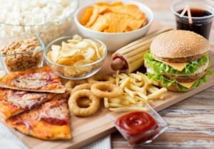 من اليوم.. إلزام المطاعم بإظهار السعرات الحرارية.. وعرض معلومات مفصّلة في قوائم الطعام
