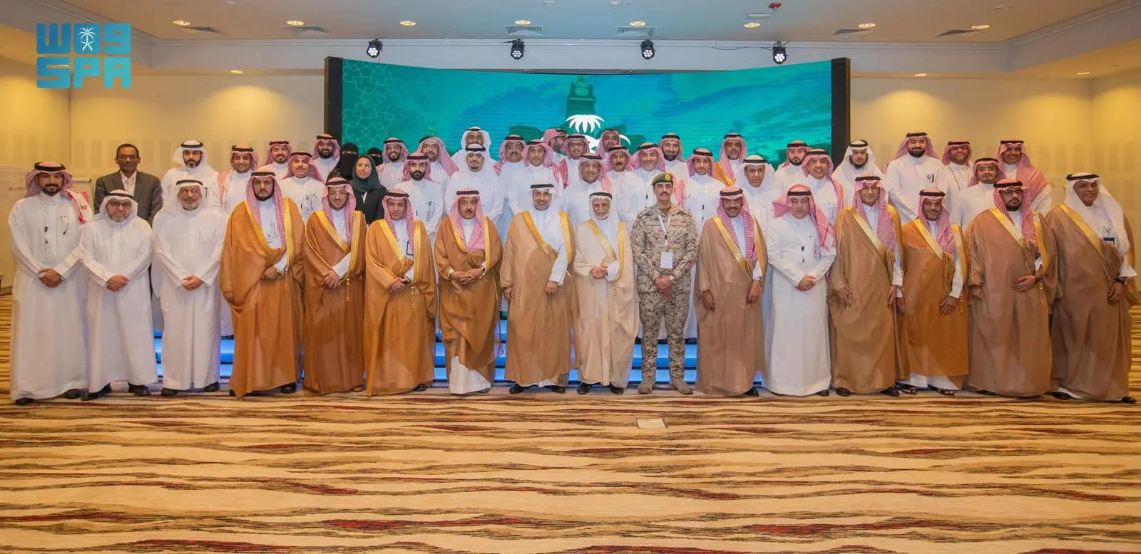 وزير الصحة رئيس المجلس الصحي السعودي يُكرّم الجهات الصحية المشاركة في موسم حج 1446هـ 