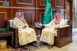 نائب أمير حائل يستقبل مدير عام فرع وزارة الصحة بالمنطقة