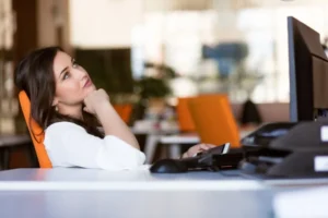 أحلام اليقظة.. فوائدها أكبر مما تعتقد