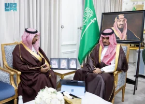 نائب أمير نجران يُثمِّن جهود فرع الهلال الأحمر في تعزيز الخدمات الإسعافية والتوعوية