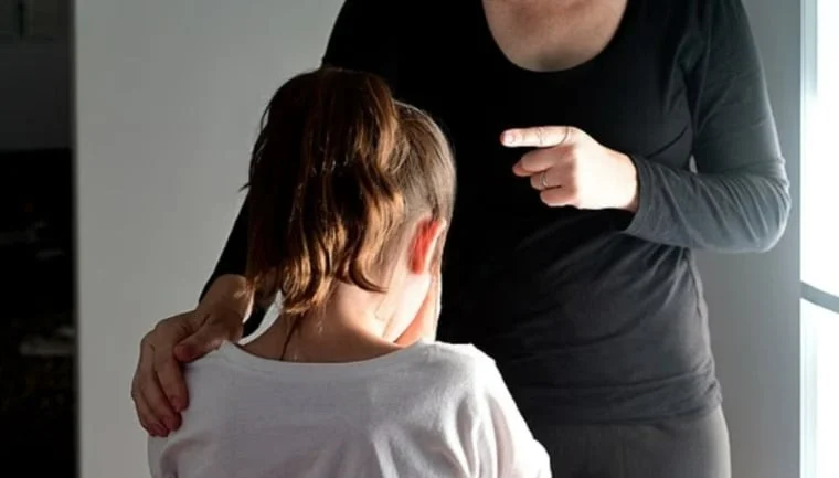 دراسة: الصرامة في التربية هي الطريق لنجاح طفلك 