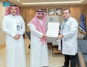 تجمّع القصيم الصحي يُكرّم المتميّزين في مبادرة "إنسانيون الصحة" 1 tkr
